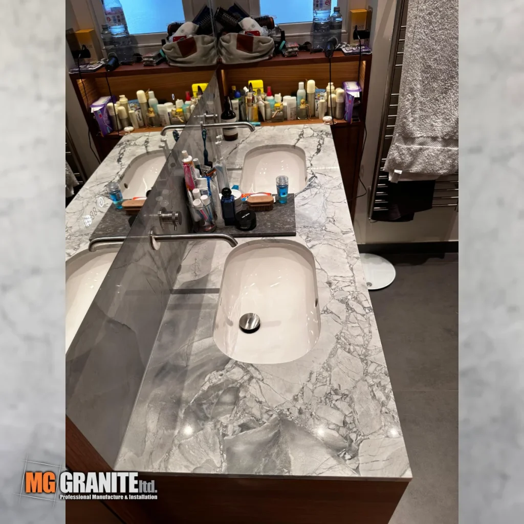 bathroom-moonrock-9